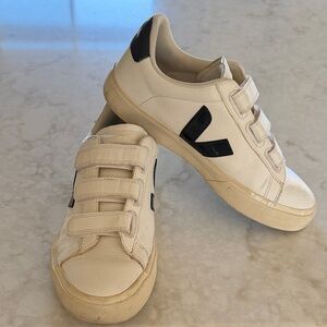 Veja Cream and Black Velcro Sneakers